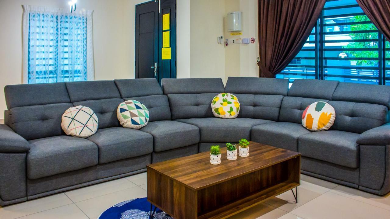 Tropical Livings Meru Ipoh Homestay By Grab A Stay ภายนอก รูปภาพ